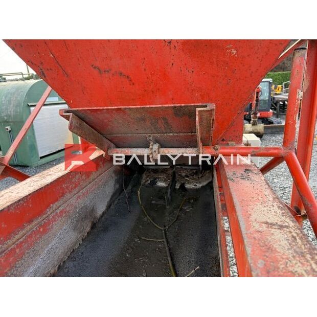 Single Feed Aggregate Hopper-45201940