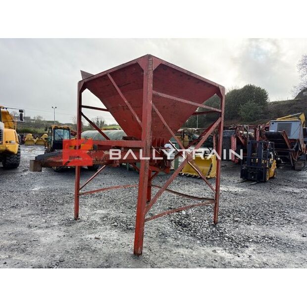 Single Feed Aggregate Hopper-45202490