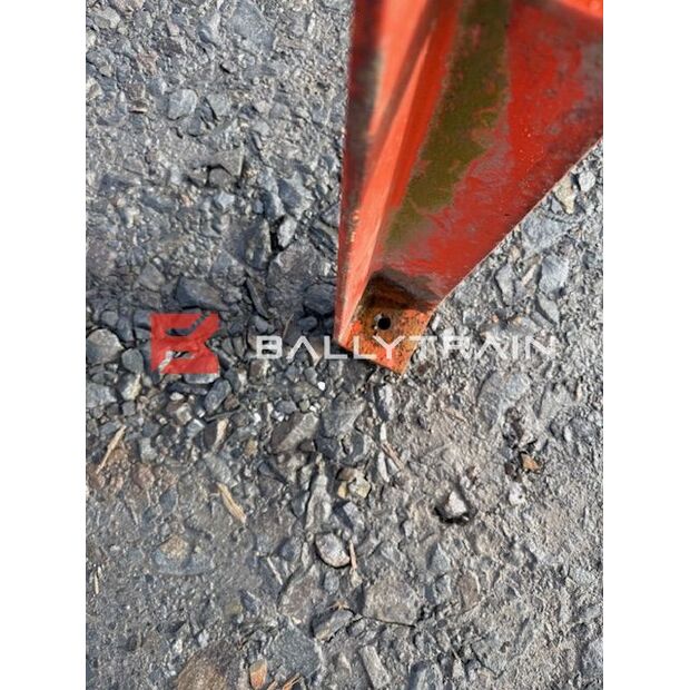 Single Feed Aggregate Hopper-45202537