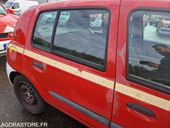 2003-renault-clio-1411650-45209133