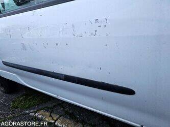 2005-renault-twingo-1411654-45209194