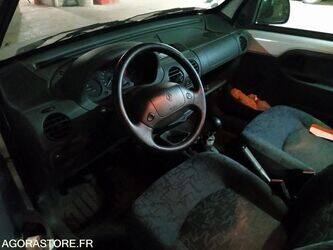 2000-renault-kangoo-1411658-45209261