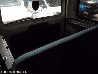 2000-renault-kangoo-1411658-45209265