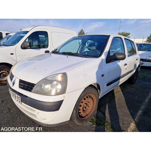 2004 Renault Clio-45209266