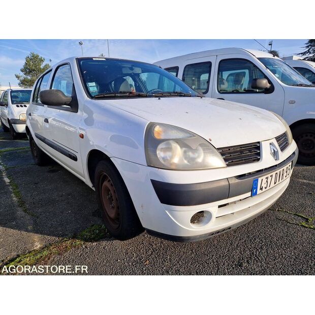 2004 Renault Clio-45209267