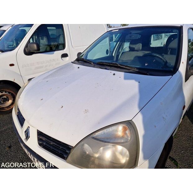 2004 Renault Clio-45209271