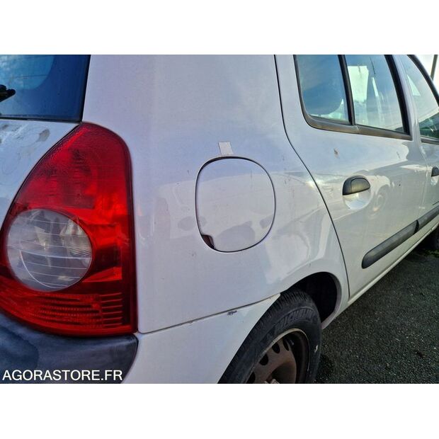 2004 Renault Clio-45209276