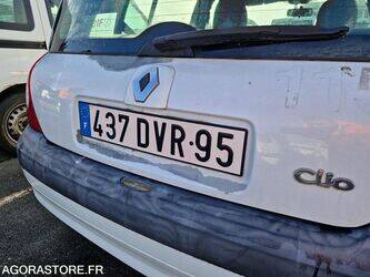 2004-renault-clio-1411659-45209278