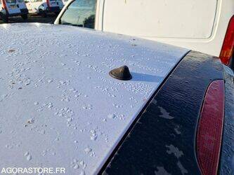 2004-renault-clio-1411659-45209283