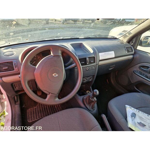 2004 Renault Clio-45209286