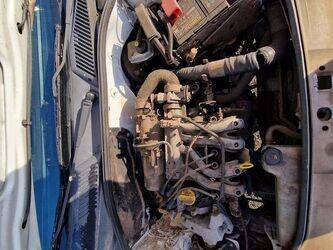 2004-renault-clio-1411659-45209289