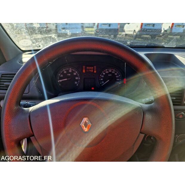 2004 Renault Clio-45209293