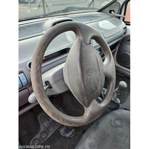 2004 Renault Twingo-45209336