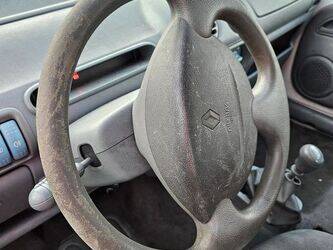 2004-renault-twingo-1411664-45209336