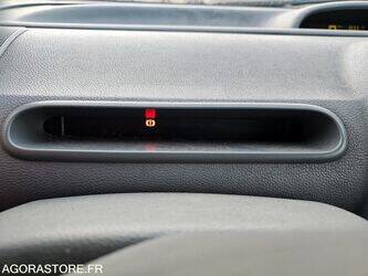 2004-renault-twingo-1411664-45209337