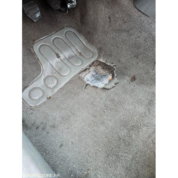 2004 Renault Twingo-45209339