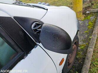 2004-renault-twingo-1411664-45209347