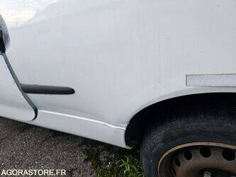 2004-renault-twingo-1411664-45209355