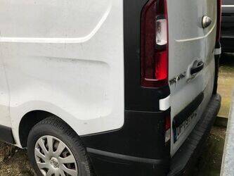 2015-renault-trafic-1411667-45209390