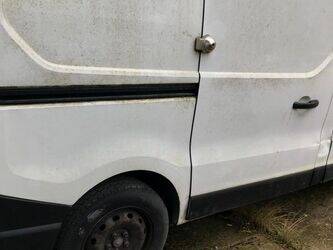 2015-renault-trafic-1411667-45209392