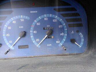 2000-renault-mascott-1411672-45209449