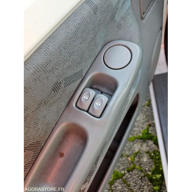 2006 Renault Twingo-45209467