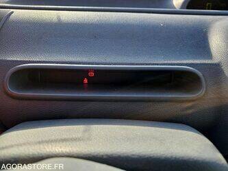 2006-renault-twingo-1411675-45209468