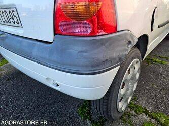 2006-renault-twingo-1411675-45209477