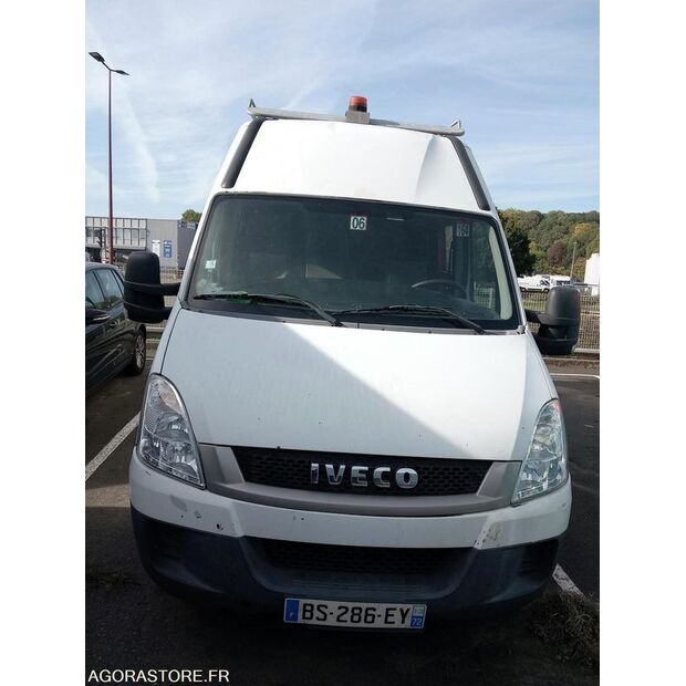 2011 Iveco 35C13-45209481