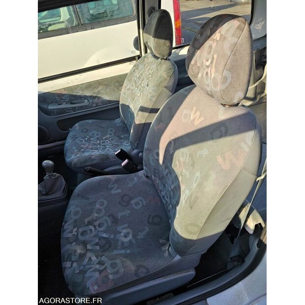 2004 Renault Twingo-45209494