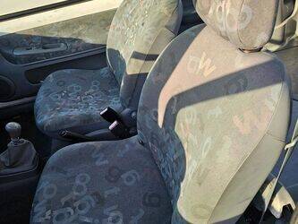 2004-renault-twingo-1411677-45209494