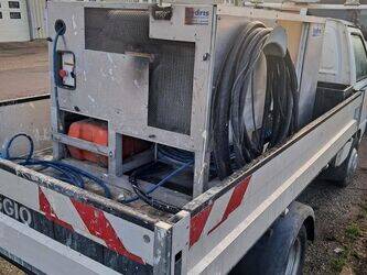 2011-piaggio-porter-1411678-45209515