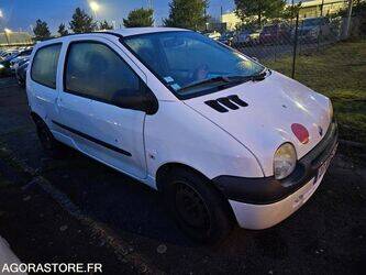 2005-renault-twingo-1411679-45209527