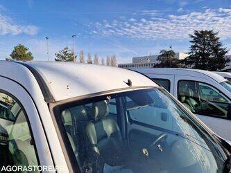 2002-renault-kangoo-1411681-45209573