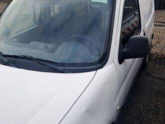 2010-citroen-berlingo-1411686-45209625