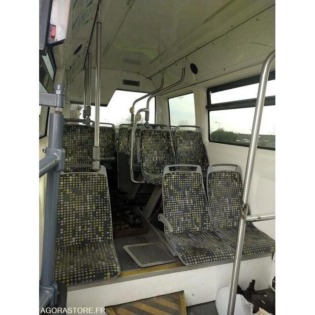 2017 Iveco 65C18-45209656