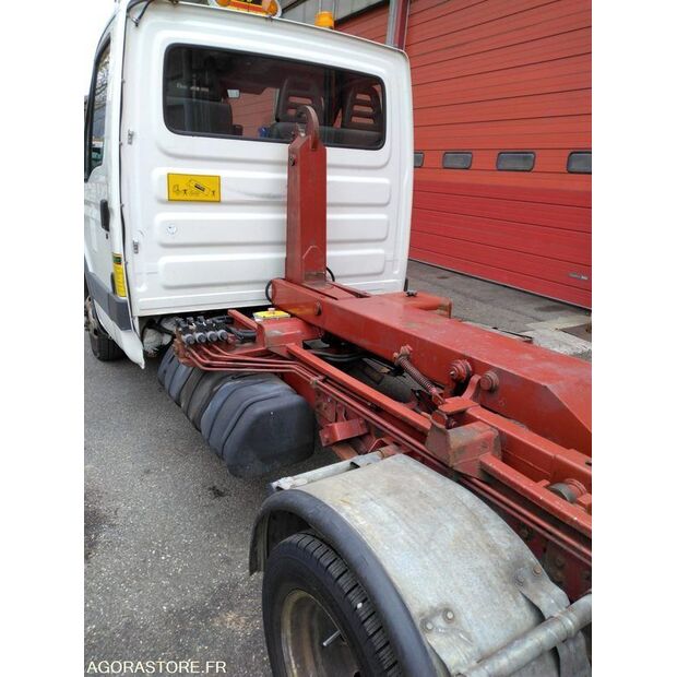 2004 ايفكو 35C10-45209693