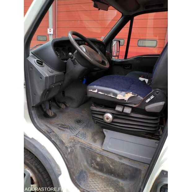 2004 ايفكو 35C10-45209694