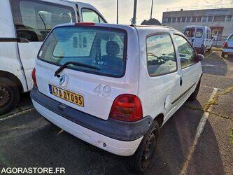 2005-renault-twingo-1411698-45209712