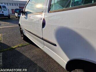 2005-renault-twingo-1411698-45209731