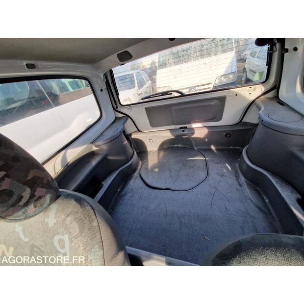 2005 Renault Twingo-45209737