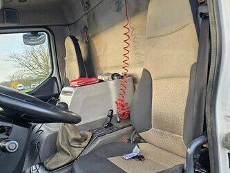 2009-renault-premium-1411699-45209747