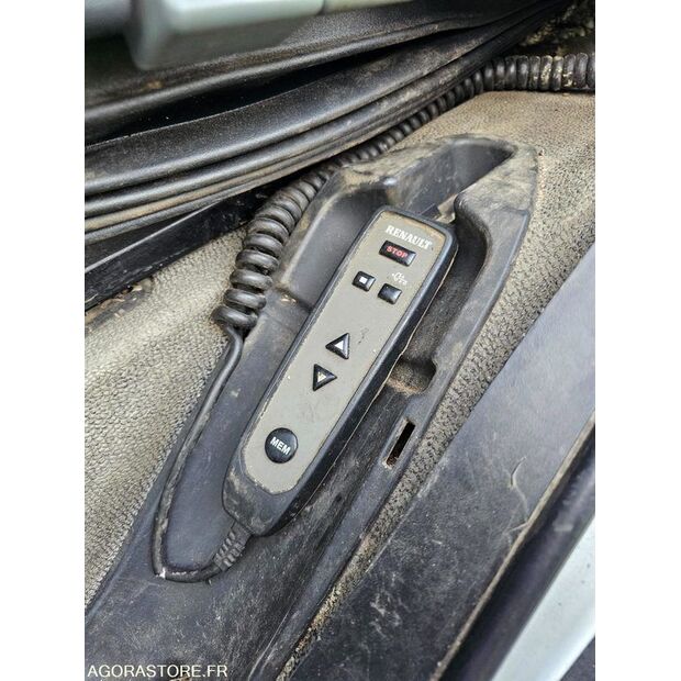 2009 Renault PREMIUM-45209749