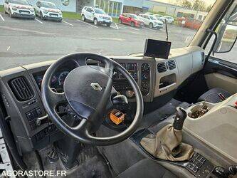 2009-renault-premium-1411699-45209750