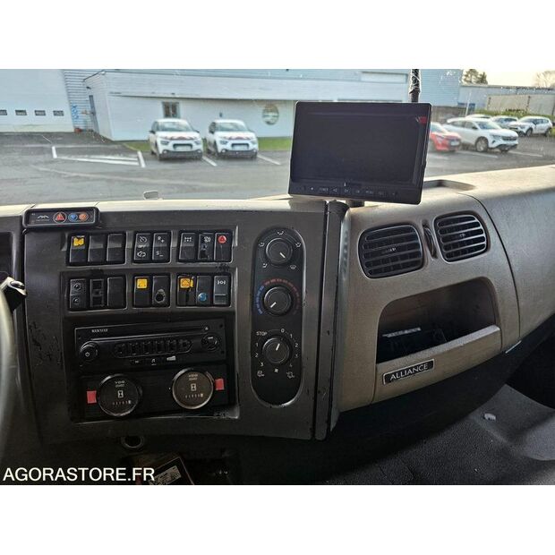 2009 Renault PREMIUM-45209752