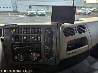 2009-renault-premium-1411699-45209752