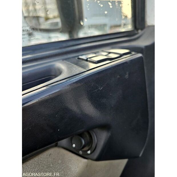 2009 Renault PREMIUM-45209763