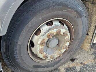 2009-renault-premium-1411699-45209770