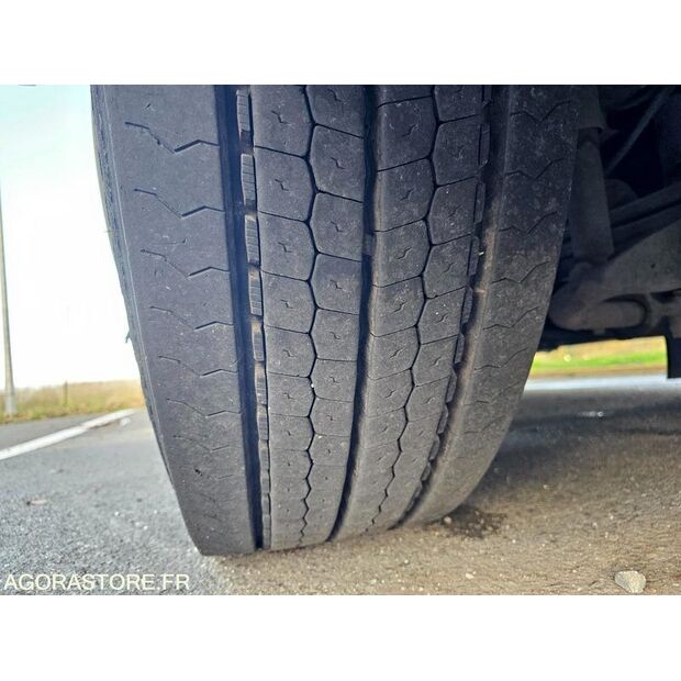 2009 Renault PREMIUM-45209780