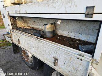 2009-renault-premium-1411699-45209786